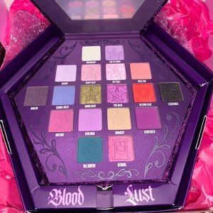 Jeffree Star Blood lust palette